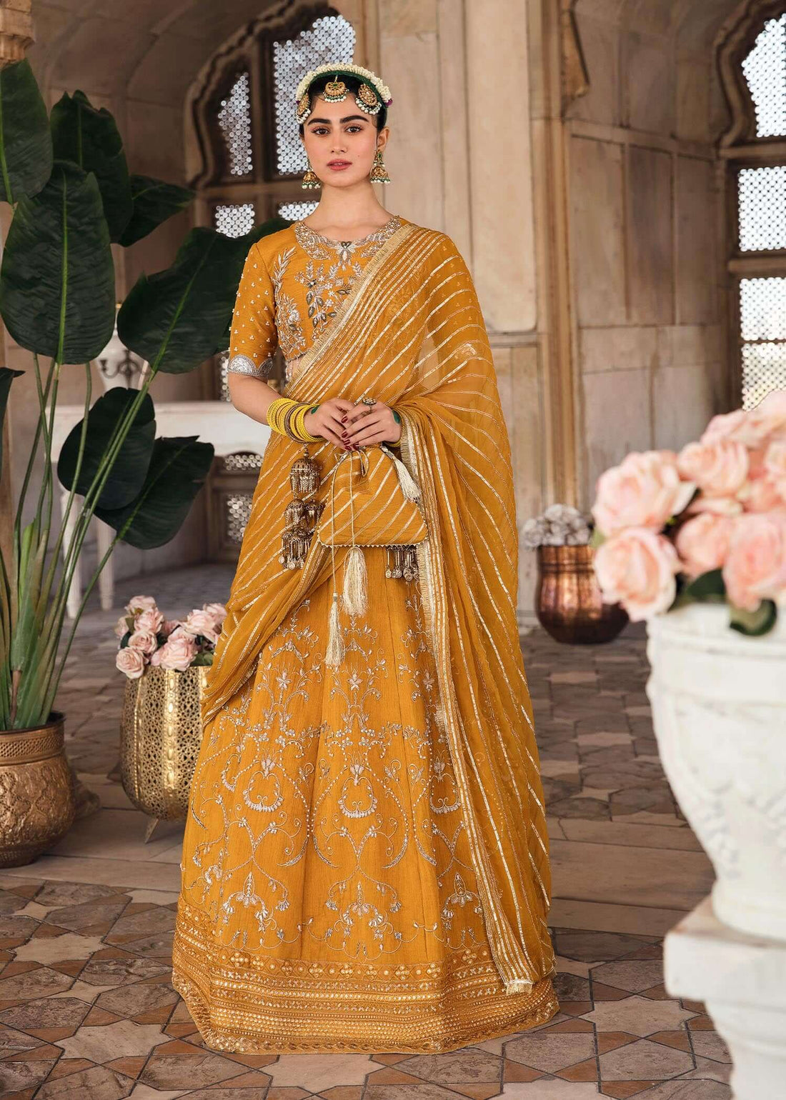 Mahum Asad | Gul Posh Luxury Formals '23 | Nazneen by Mahum Asad - Designer Dress - Type: Bridal - Available at Sana Yasir - 100% Original