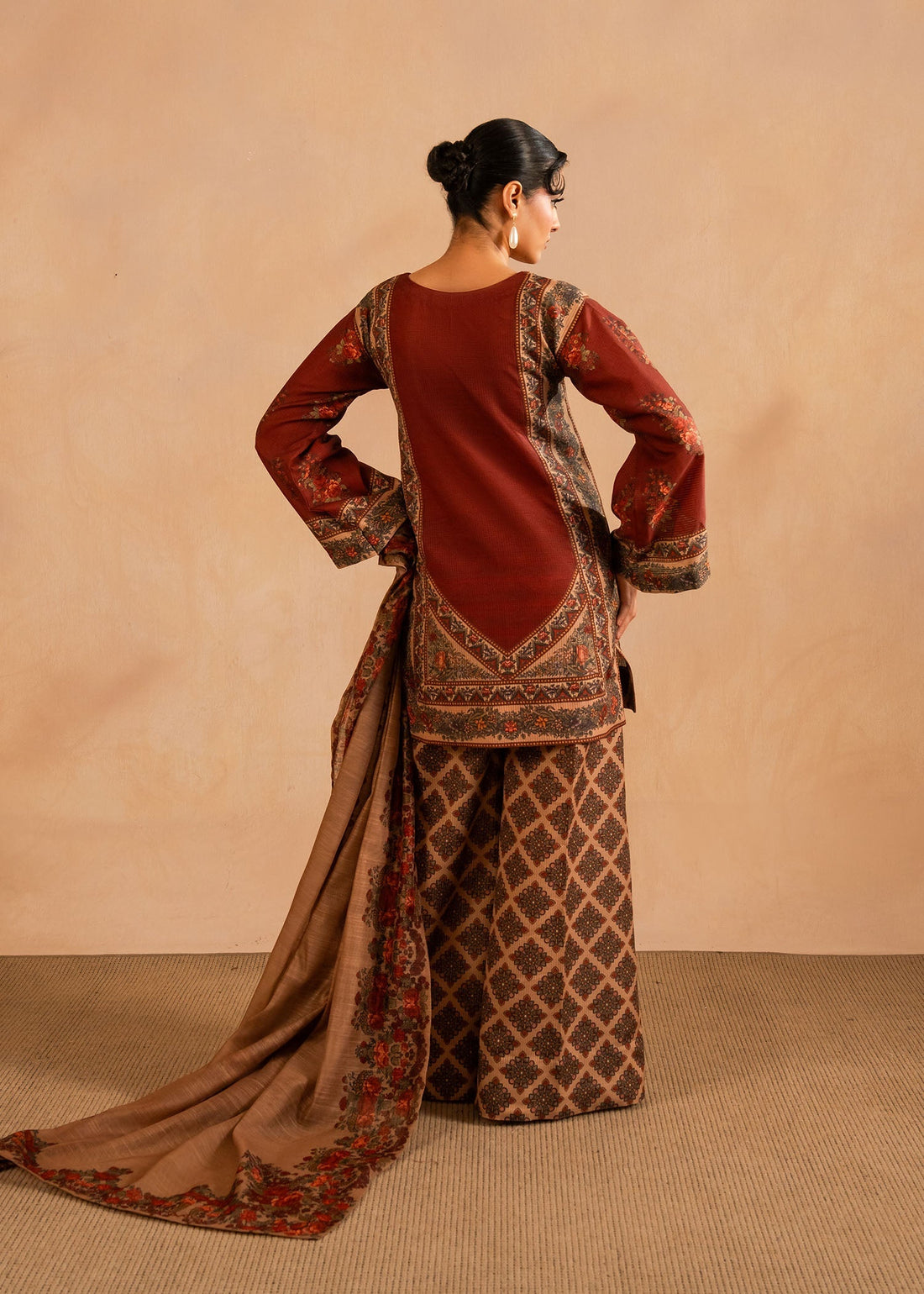 Maria Osama Khan | Retro Lawn 25 | Berra by Maria Osama Khan - Designer Dress - Type: Ladies Clothes - Available at Sana Yasir - 100% Original
