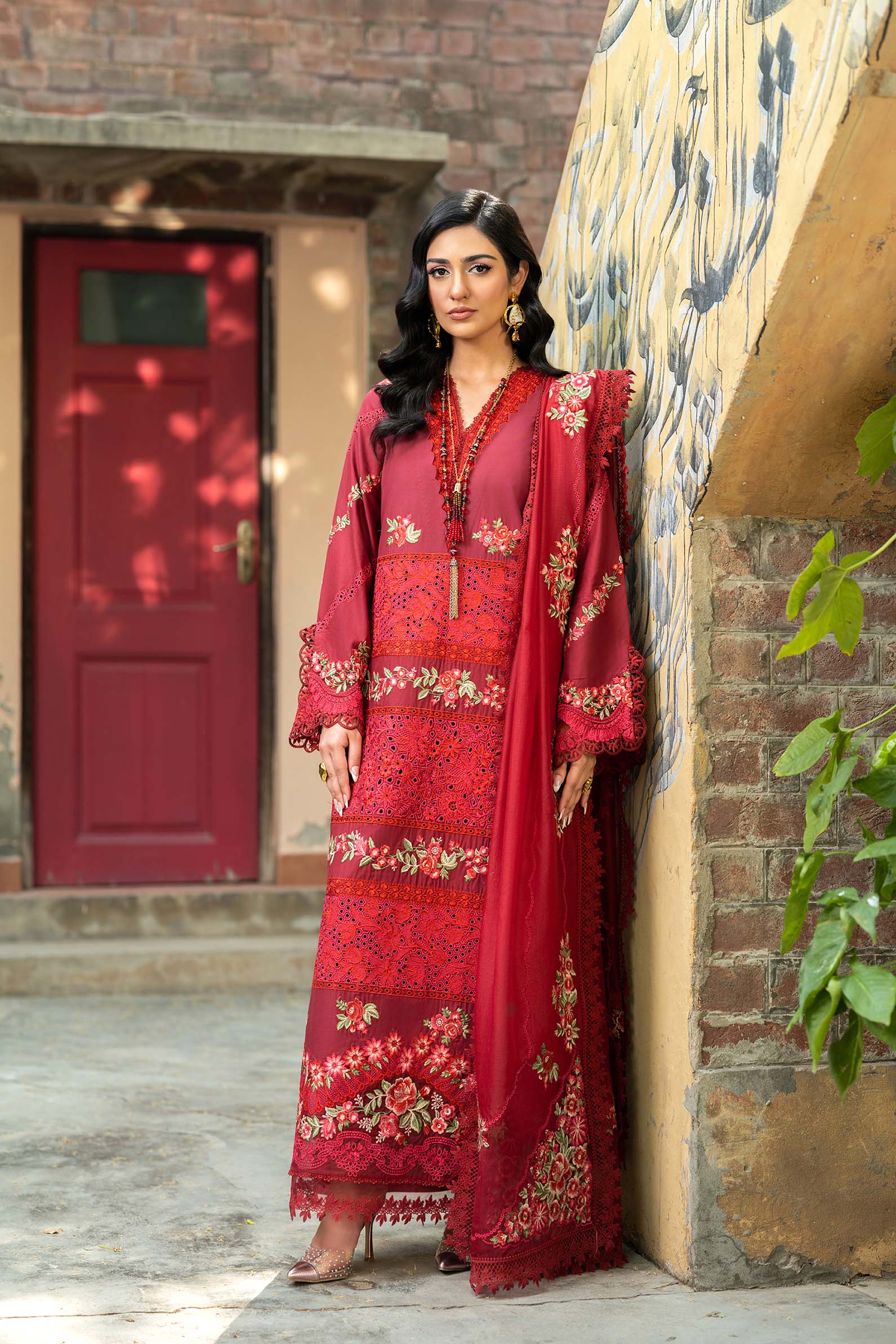 Maryam Hussain | Luxury Lawn 25 | Amal by Maryam Hussain - Designer Dress - Type: Ladies Clothes - Available at Sana Yasir - 100% Original