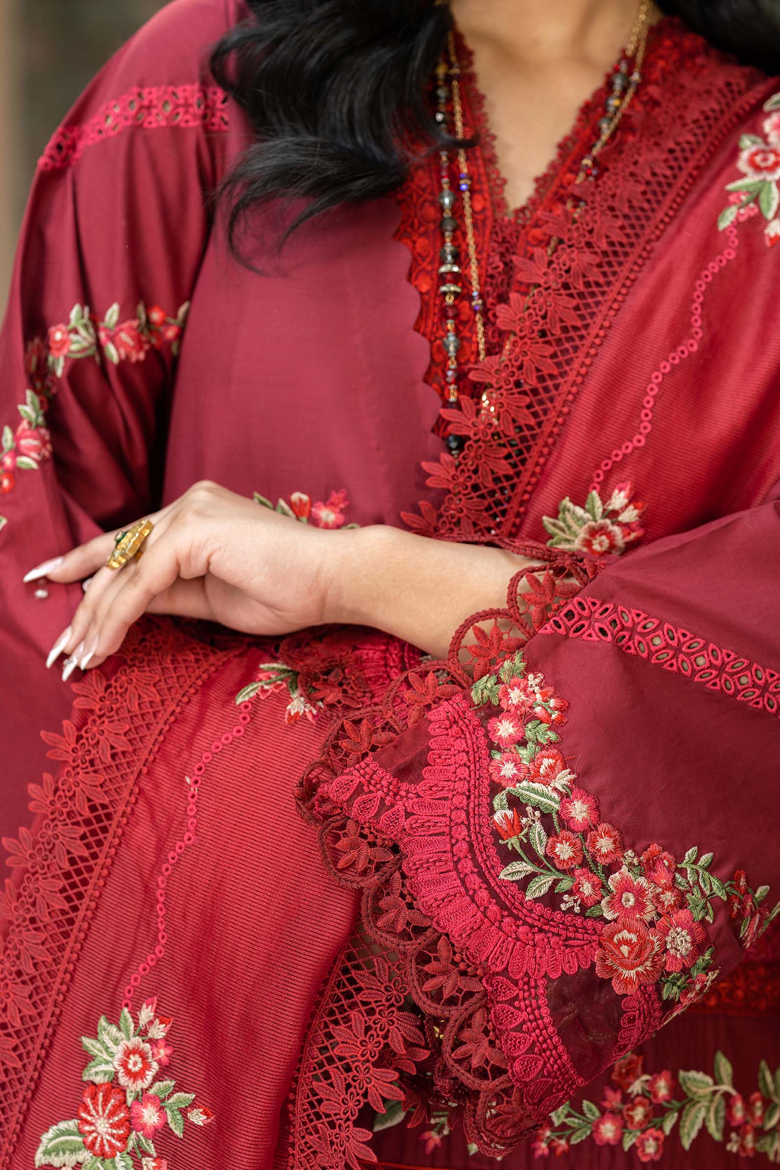 Maryam Hussain | Luxury Lawn 25 | Amal by Maryam Hussain - Designer Dress - Type: Ladies Clothes - Available at Sana Yasir - 100% Original