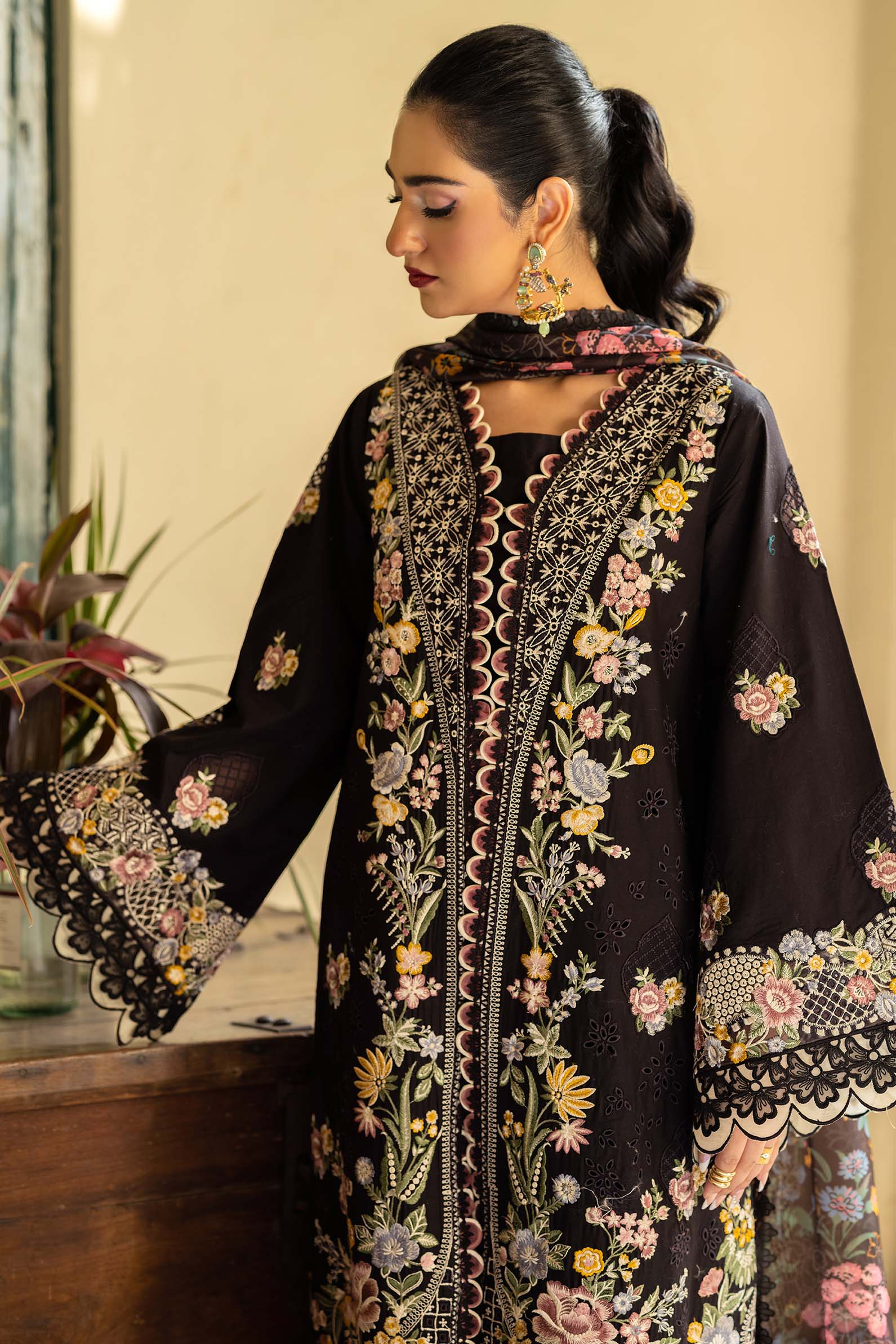 Maryam Hussain | Luxury Lawn 25 | Koyal by Maryam Hussain - Designer Dress - Type: Ladies Clothes - Available at Sana Yasir - 100% Original