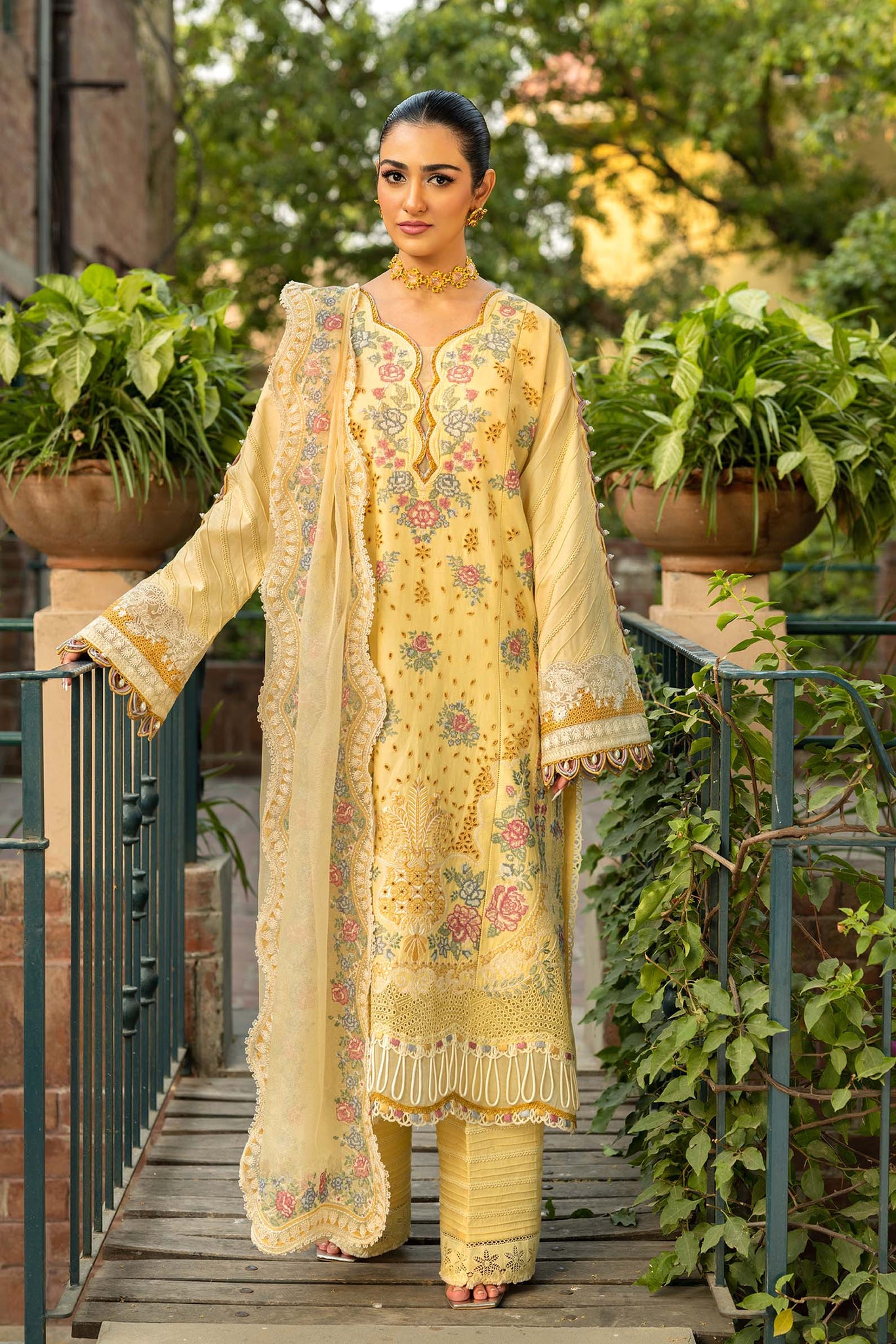 Maryam Hussain | Luxury Lawn 25 | Marjaan by Maryam Hussain - Designer Dress - Type: Ladies Clothes - Available at Sana Yasir - 100% Original
