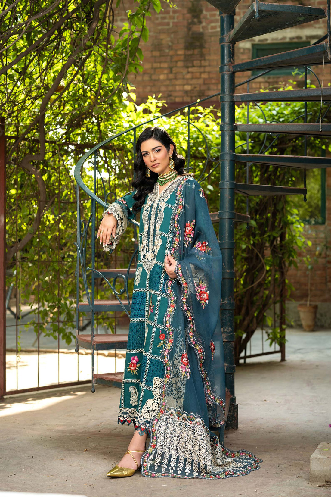 Maryam Hussain | Luxury Lawn 25 | Neelum by Maryam Hussain - Designer Dress - Type: Ladies Clothes - Available at Sana Yasir - 100% Original