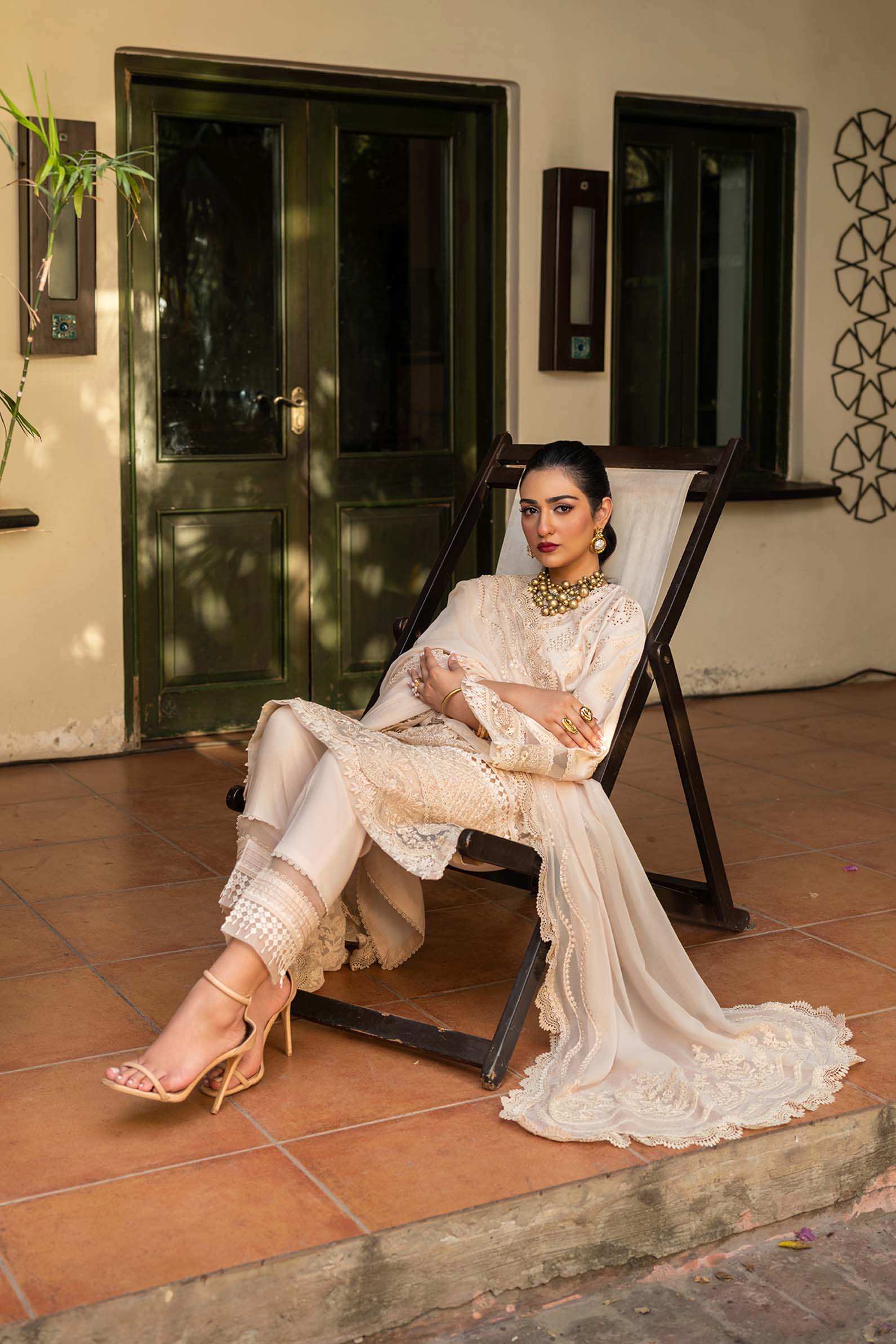 Maryam Hussain | Luxury Lawn 25 | Raya by Maryam Hussain - Designer Dress - Type: Ladies Clothes - Available at Sana Yasir - 100% Original