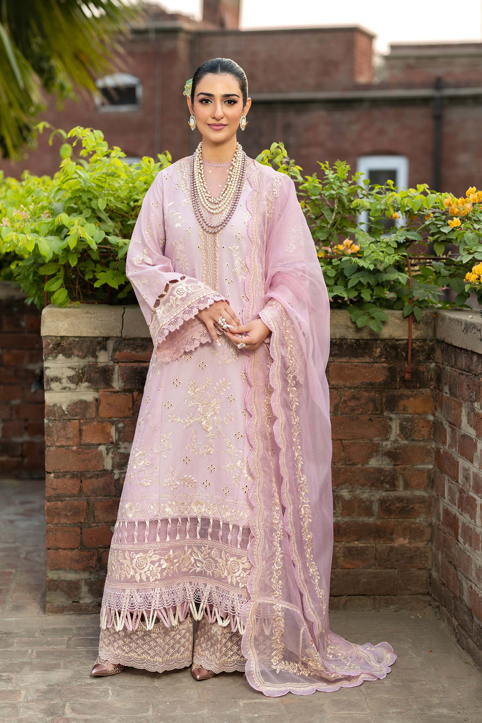 Maryam Hussain | Luxury Lawn 25 | Samar by Maryam Hussain - Designer Dress - Type: Ladies Clothes - Available at Sana Yasir - 100% Original