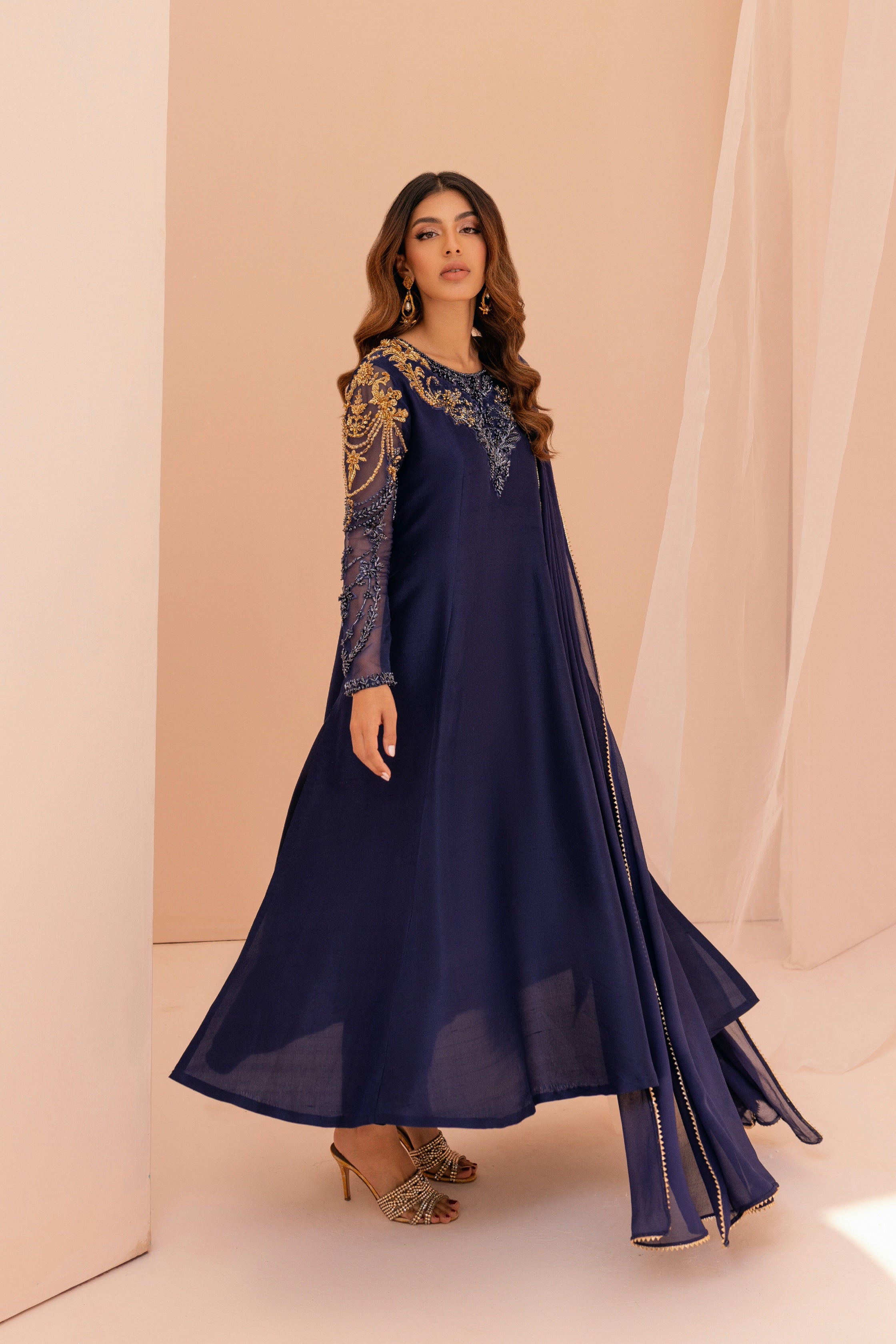 Mina Hasan | Luxury Pret | MHLP-1286 by Mina Hasan - Designer Dress - Type: Ladies Clothes - Available at Sana Yasir - 100% Original