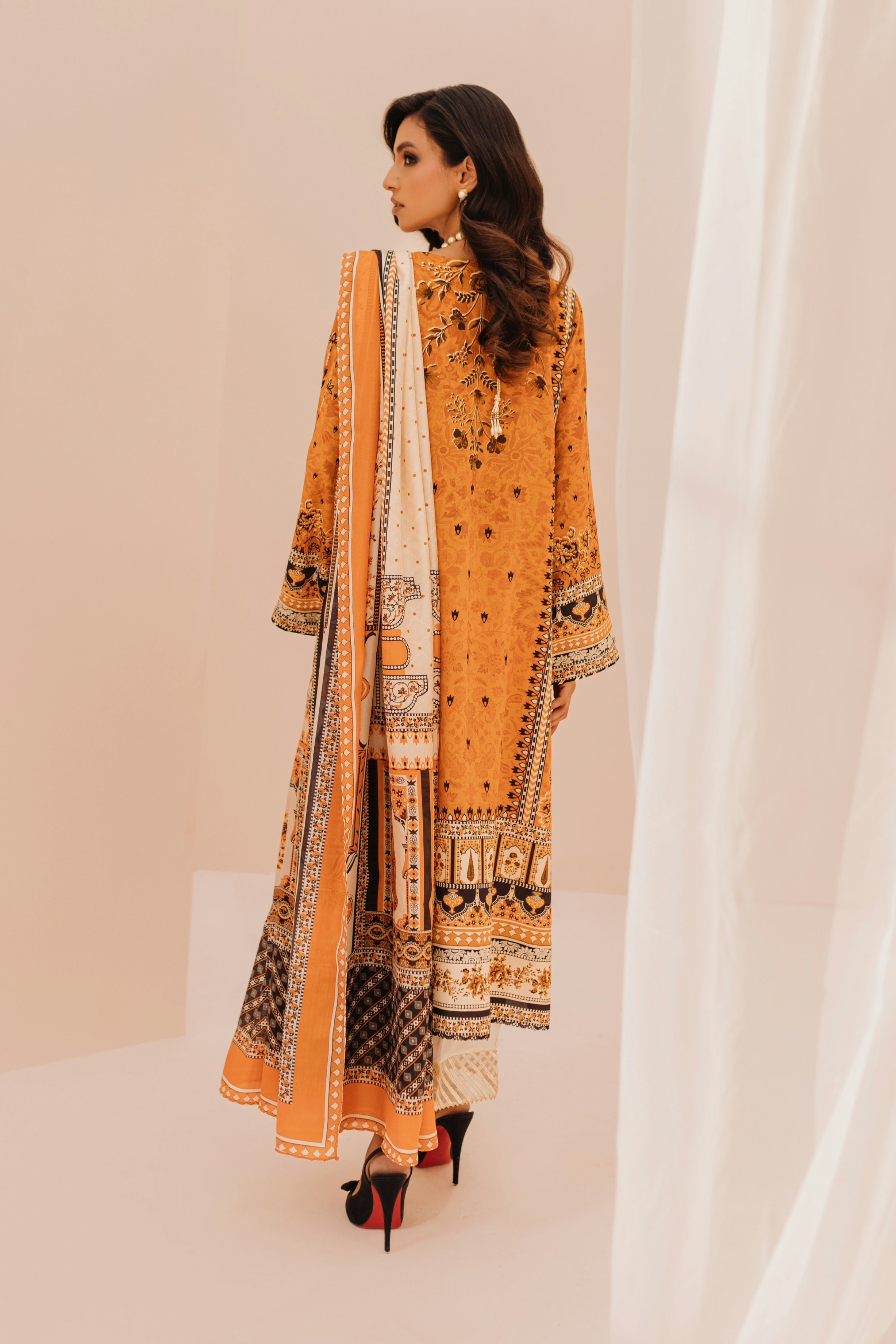 Mina Hasan | Luxury Pret | MHP-1198 by Mina Hasan - Designer Dress - Type: Ladies Clothes - Available at Sana Yasir - 100% Original