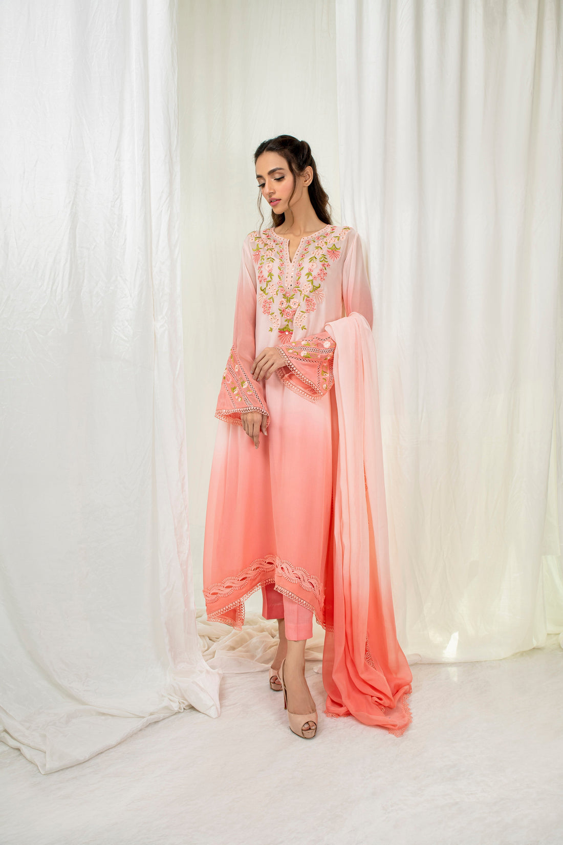 Mina Hasan | Luxury Pret | MHP-1160 by Mina Hasan - Designer Dress - Type: Ladies Clothes - Available at Sana Yasir - 100% Original