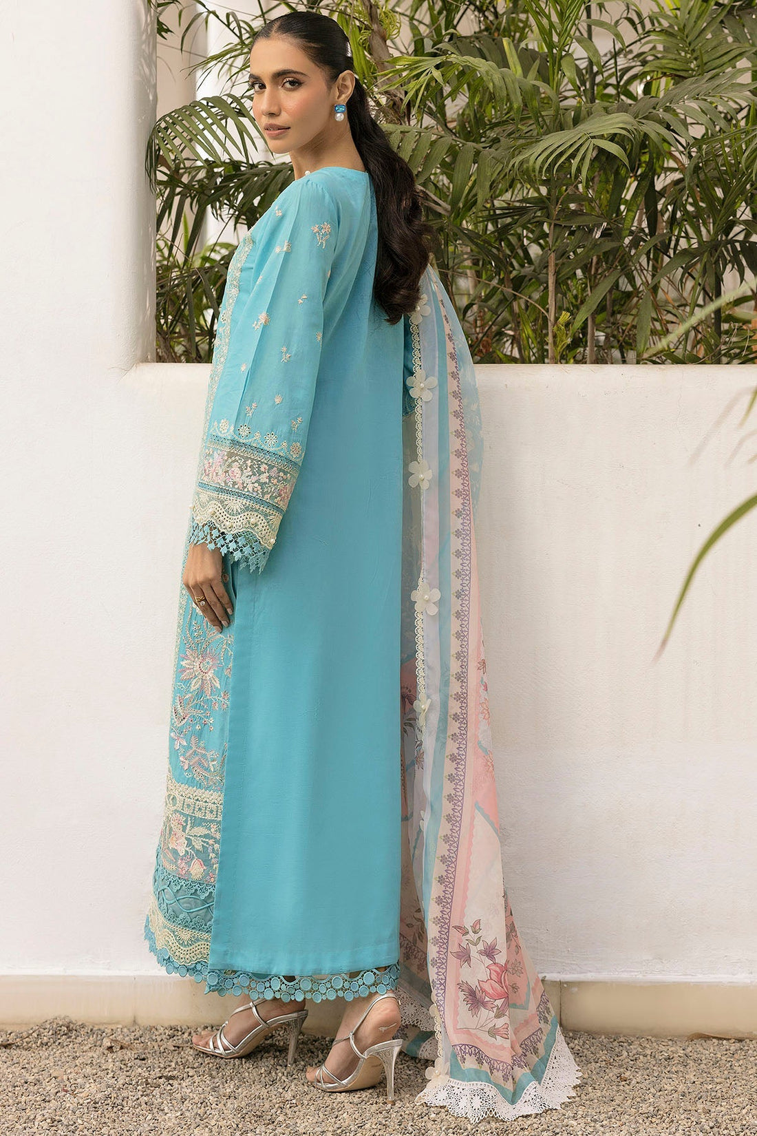 Motifz | Premium Lawn 25 | 5317-SERA by Motifz - Designer Dress - Type: Ladies Clothes - Available at Sana Yasir - 100% Original