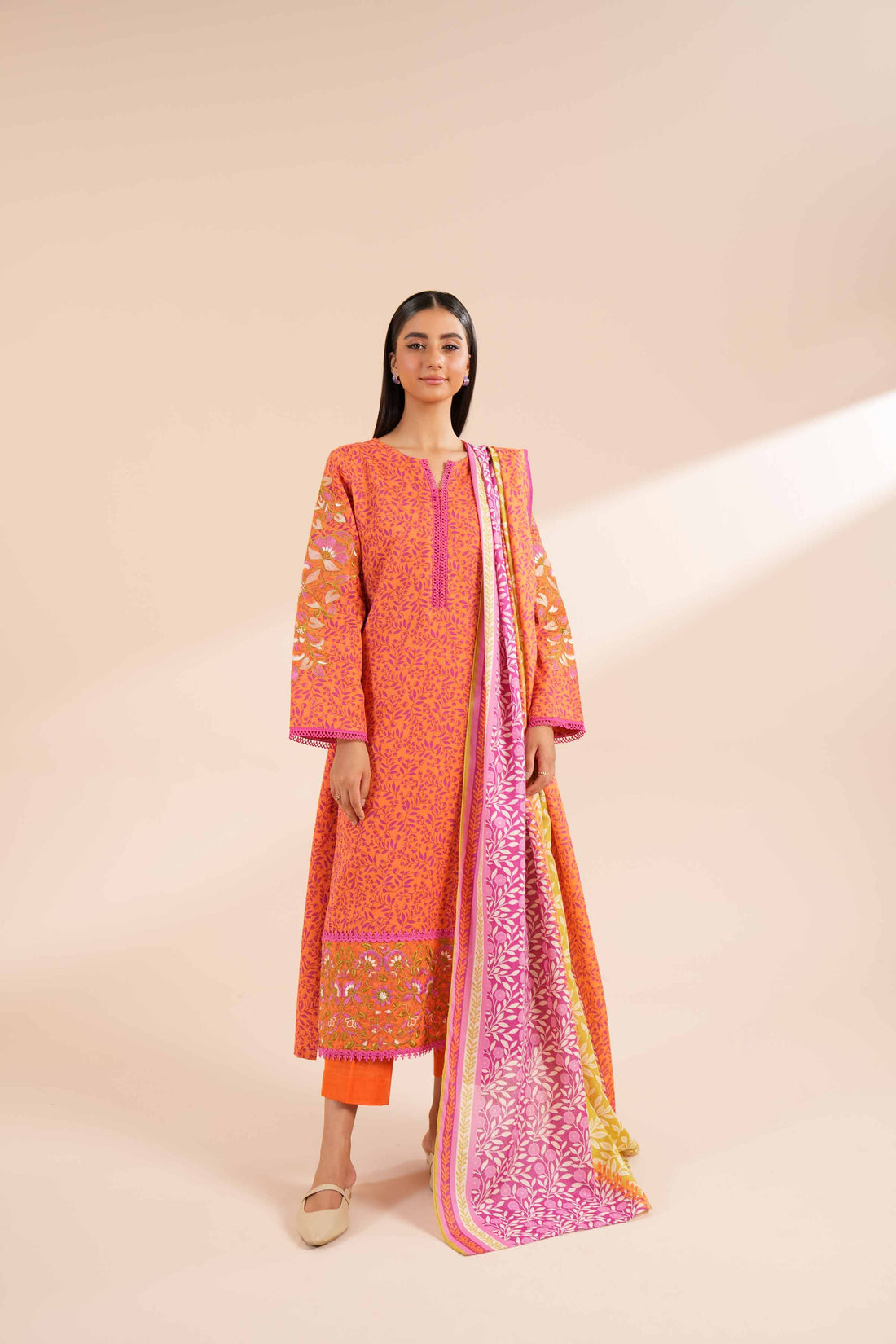 Nishat Linen | Naqsh Winter 2024 | Suit - 42404121 by Nishat Linen - Designer Dress - Type: Ladies Clothes - Available at Sana Yasir - 100% Original