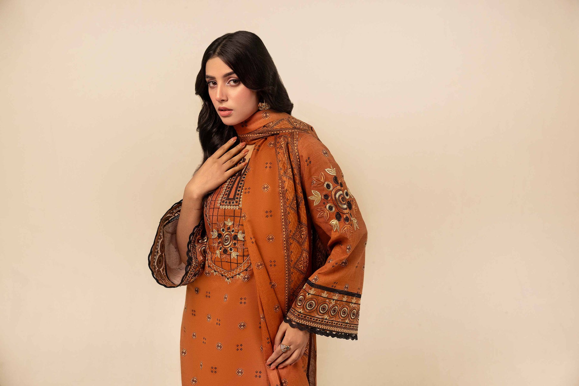 Nishat Linen | Naqsh Winter 2024 | Suit - 42404124 by Nishat Linen - Designer Dress - Type: Ladies Clothes - Available at Sana Yasir - 100% Original