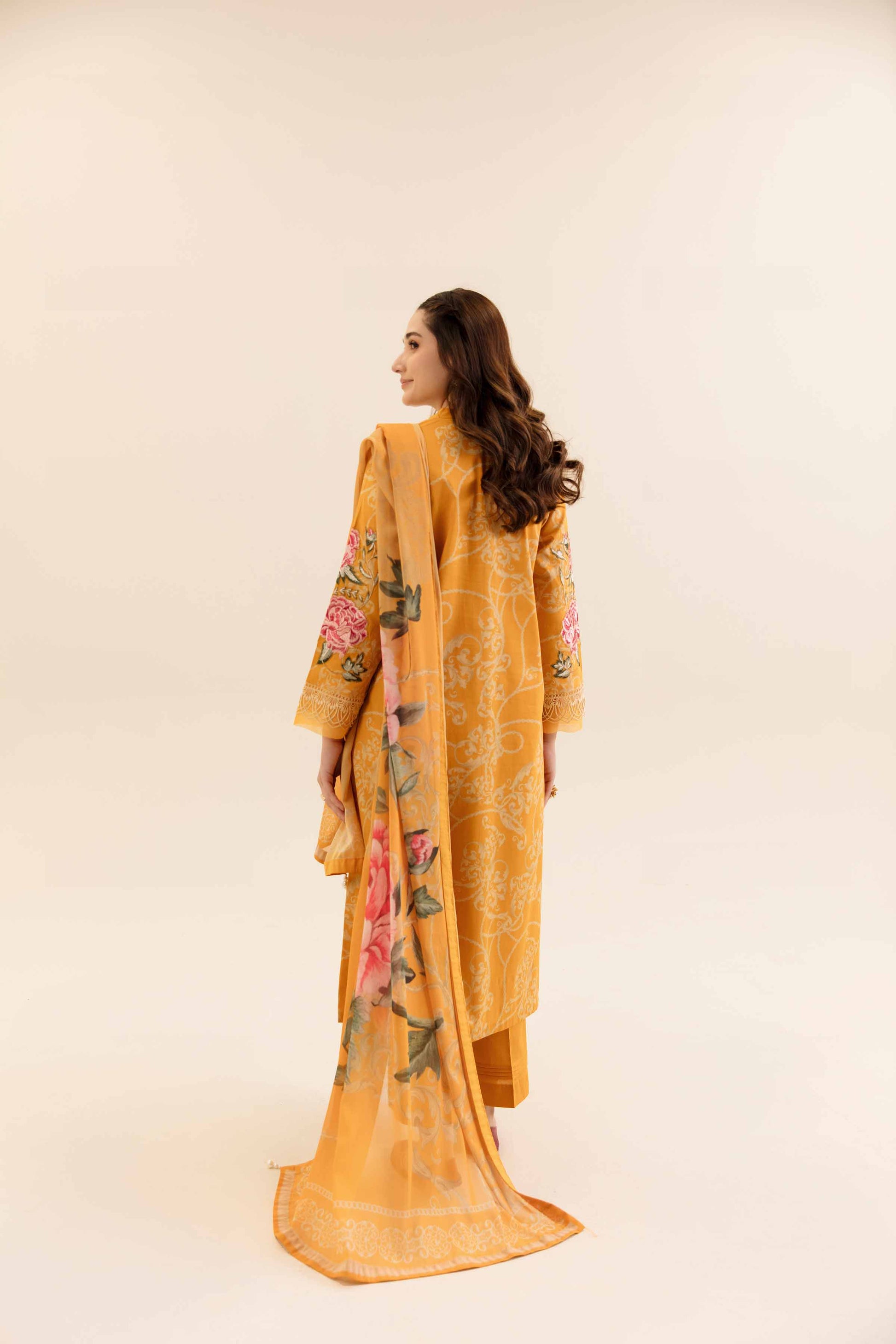 Nishat Linen | Naqsh Winter 2024 | Suit - 42404140 by Nishat Linen - Designer Dress - Type: Ladies Clothes - Available at Sana Yasir - 100% Original