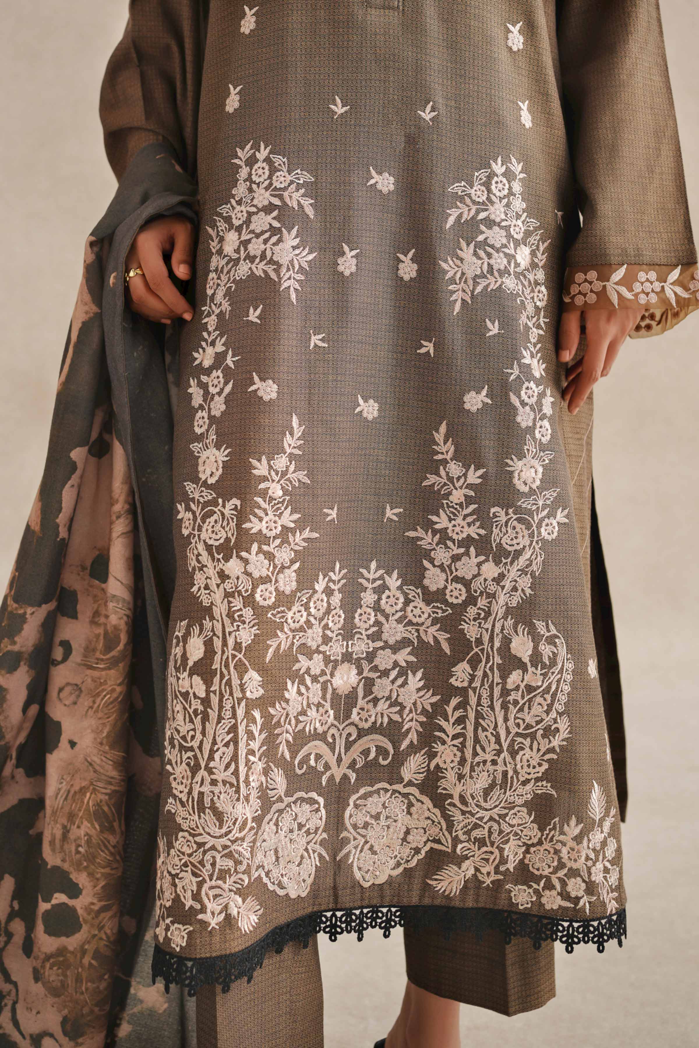 Nishat Linen | Naqsh Winter 2024 | Suit - 42404328 by Nishat Linen - Designer Dress - Type: Ladies Clothes - Available at Sana Yasir - 100% Original