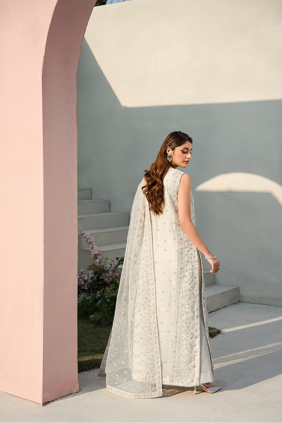 Raja Salahuddin | Love in Bloom | Pearl by Raja Salahuddin - Designer Dress - Type: Formal - Available at Sana Yasir - 100% Original