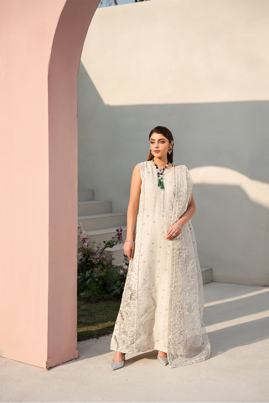 Raja Salahuddin | Love in Bloom | Pearl by Raja Salahuddin - Designer Dress - Type: Formal - Available at Sana Yasir - 100% Original