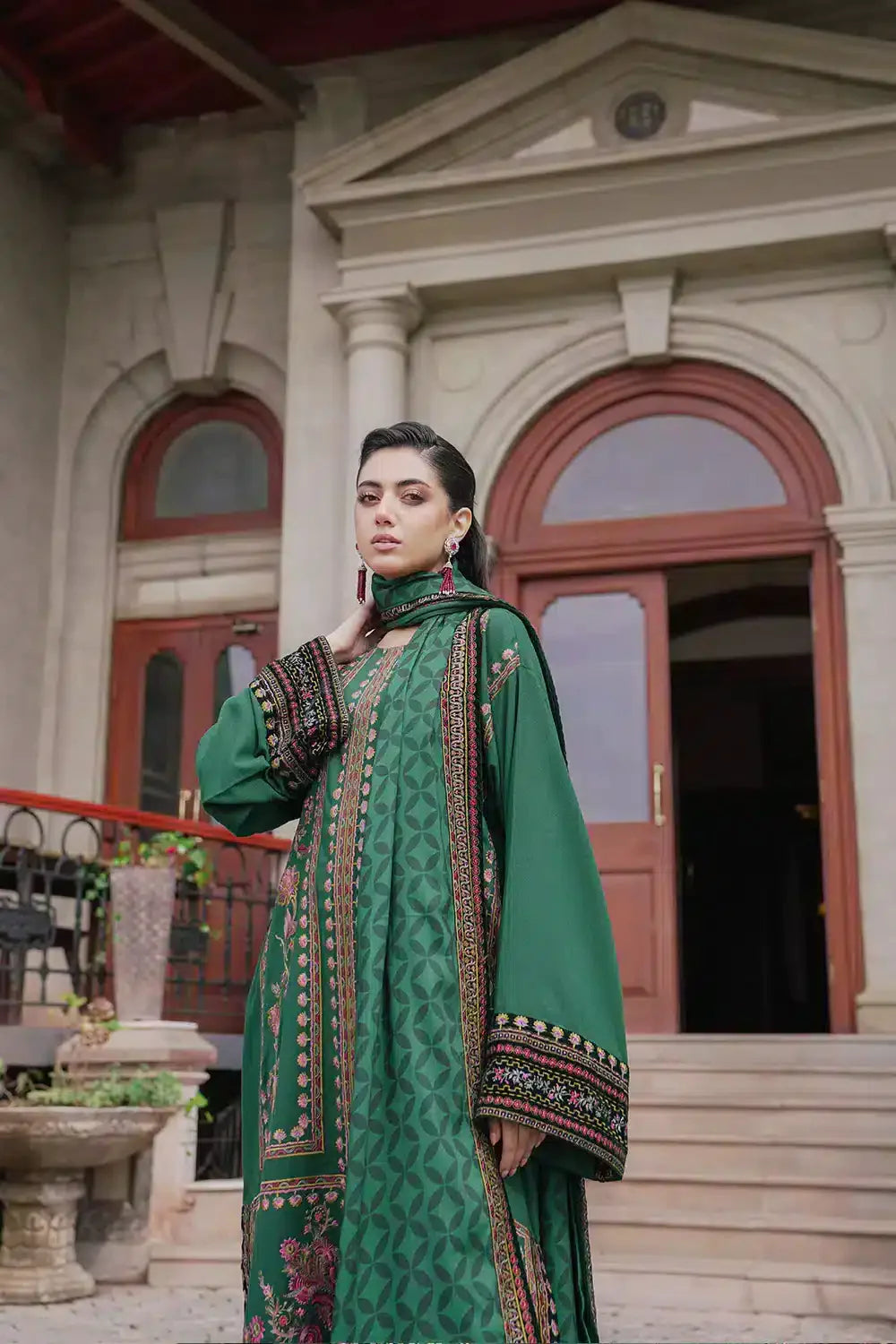 Saira Rizwan | Winter 23 | ISMAT SR-01 by Saira Rizwan - Designer Dress - Type: Luxury - Available at Sana Yasir - 100% Original