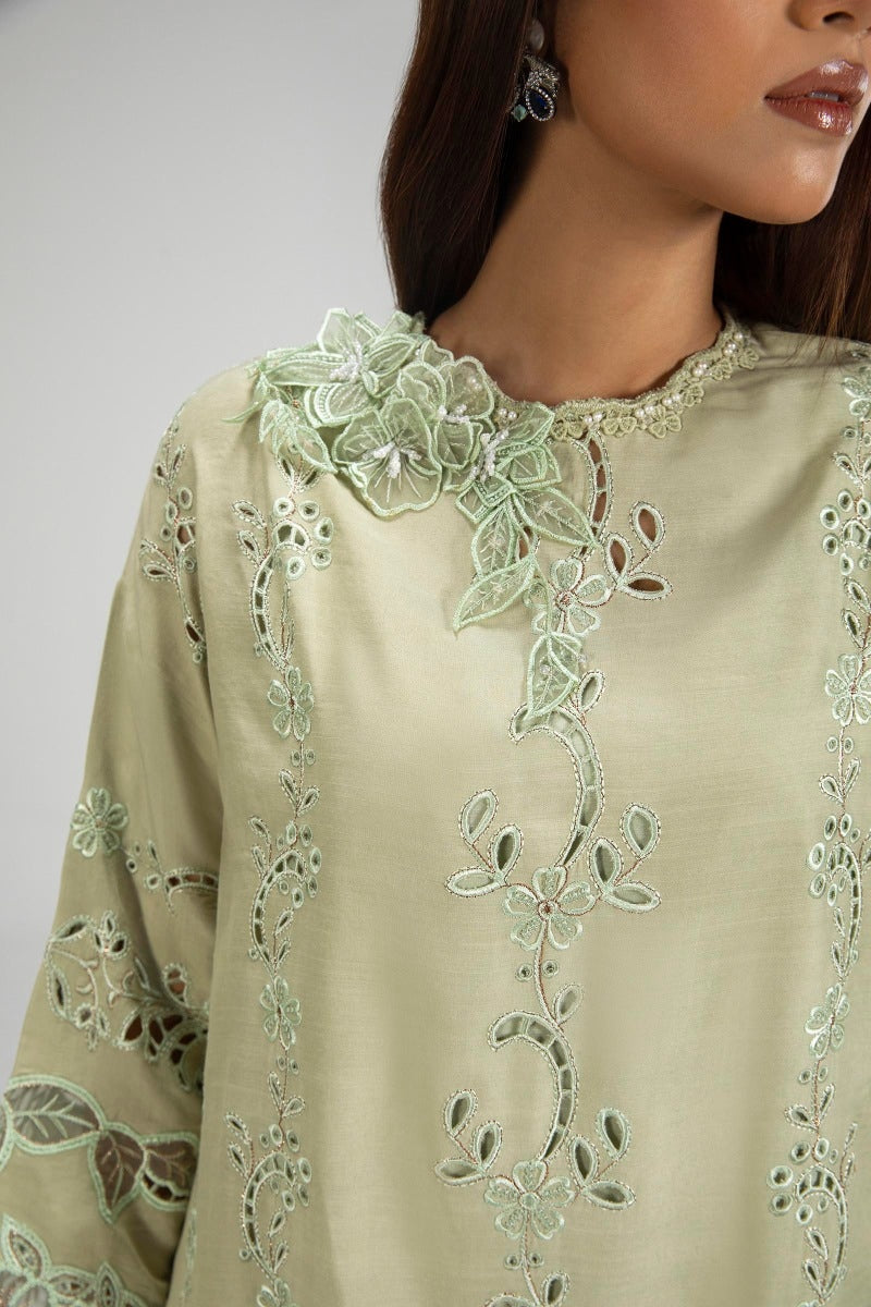 Sana Safinaz | Luxury Pret | FW23FOR127 by Sana Safinaz - Designer Dress - Type: Ladies Clothes - Available at Sana Yasir - 100% Original