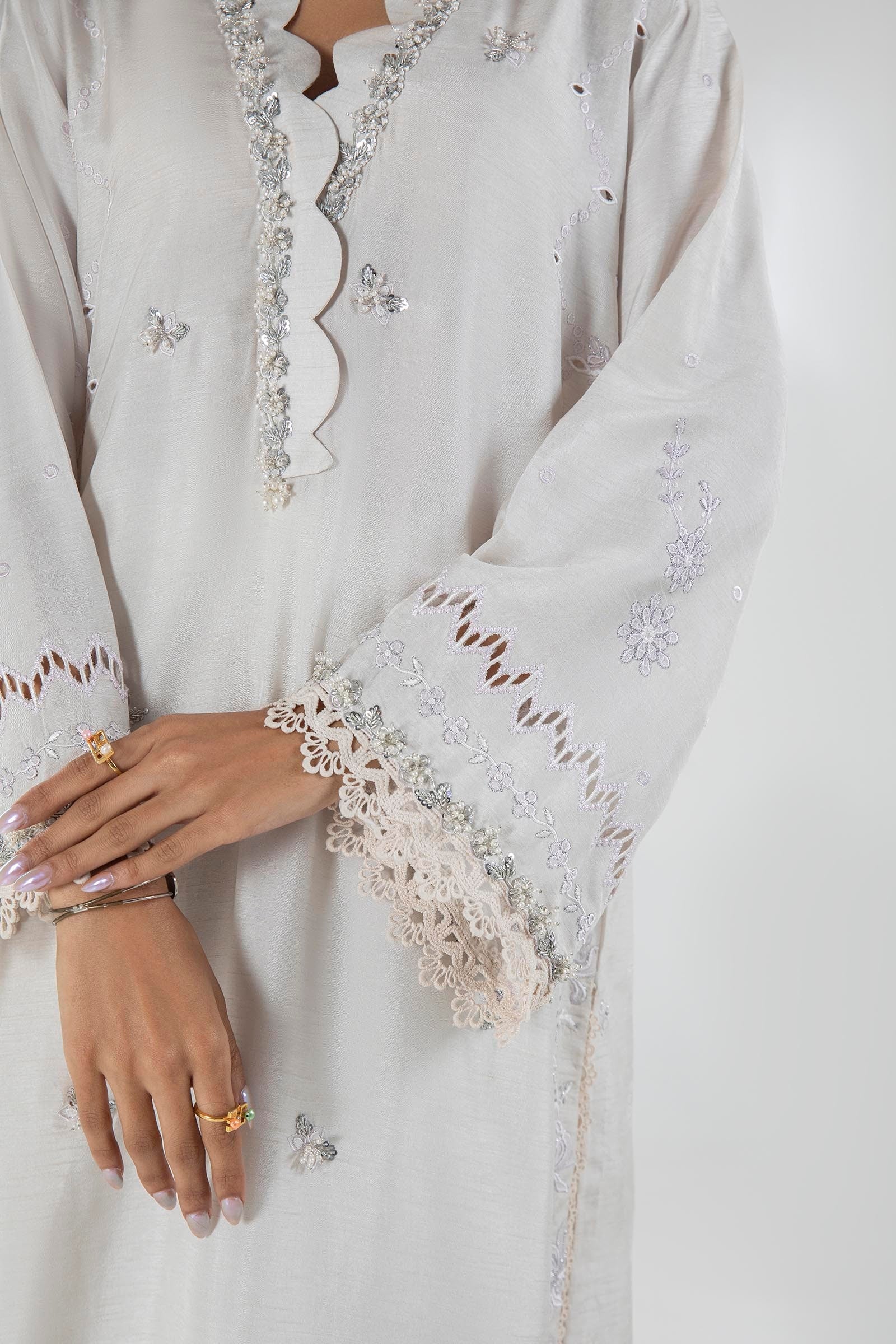 Sana Safinaz | Luxury Pret | FW23FOR156P3 by Sana Safinaz - Designer Dress - Type: Ladies Clothes - Available at Sana Yasir - 100% Original