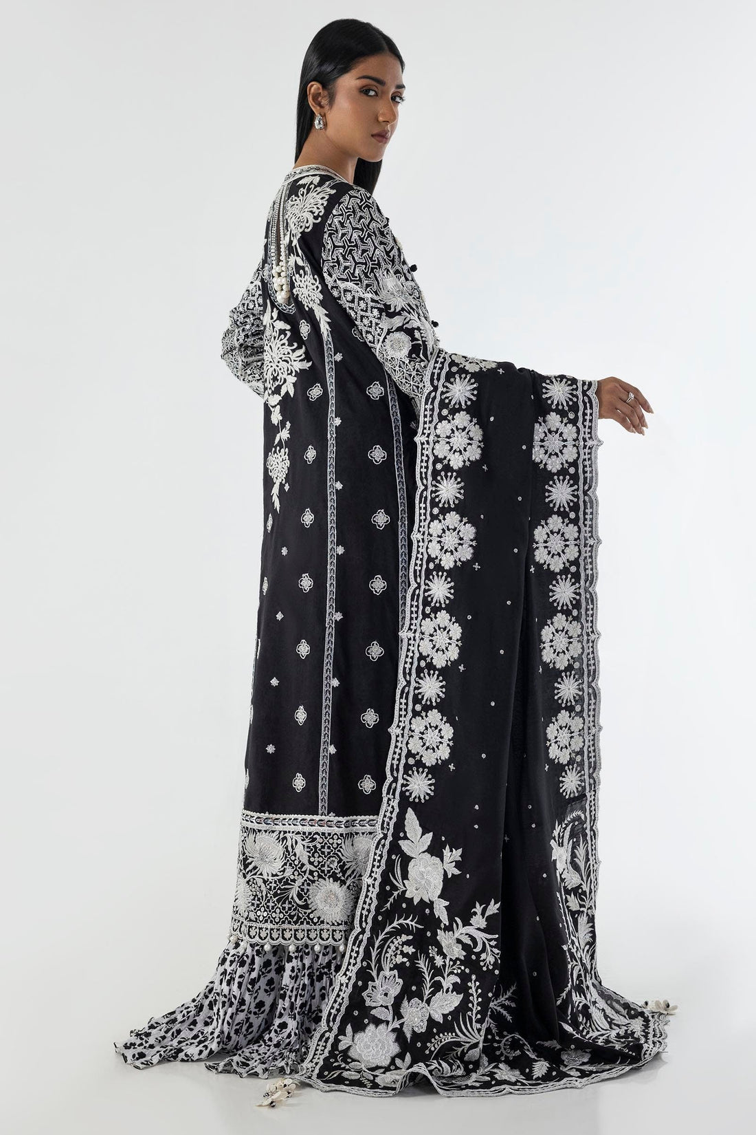 Sana Safinaz | Luxury Pret | SS24FOR263P3 by Sana Safinaz - Designer Dress - Type: Ladies Clothes - Available at Sana Yasir - 100% Original