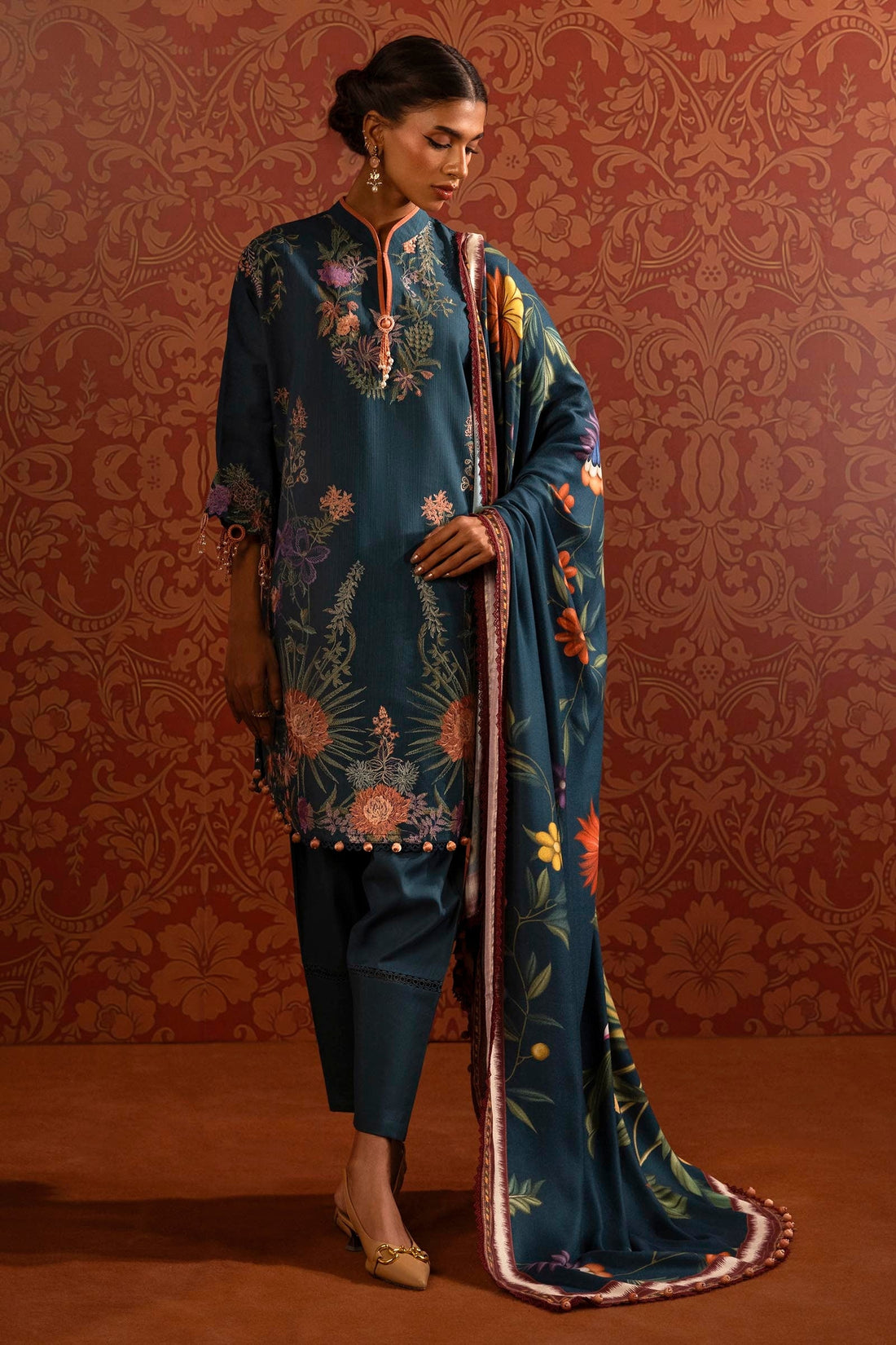 Sana Safinaz | Muzlin Winter 2024 | M243-002B-3CP by Sana Safinaz - Designer Dress - Type: Ladies Clothes - Available at Sana Yasir - 100% Original