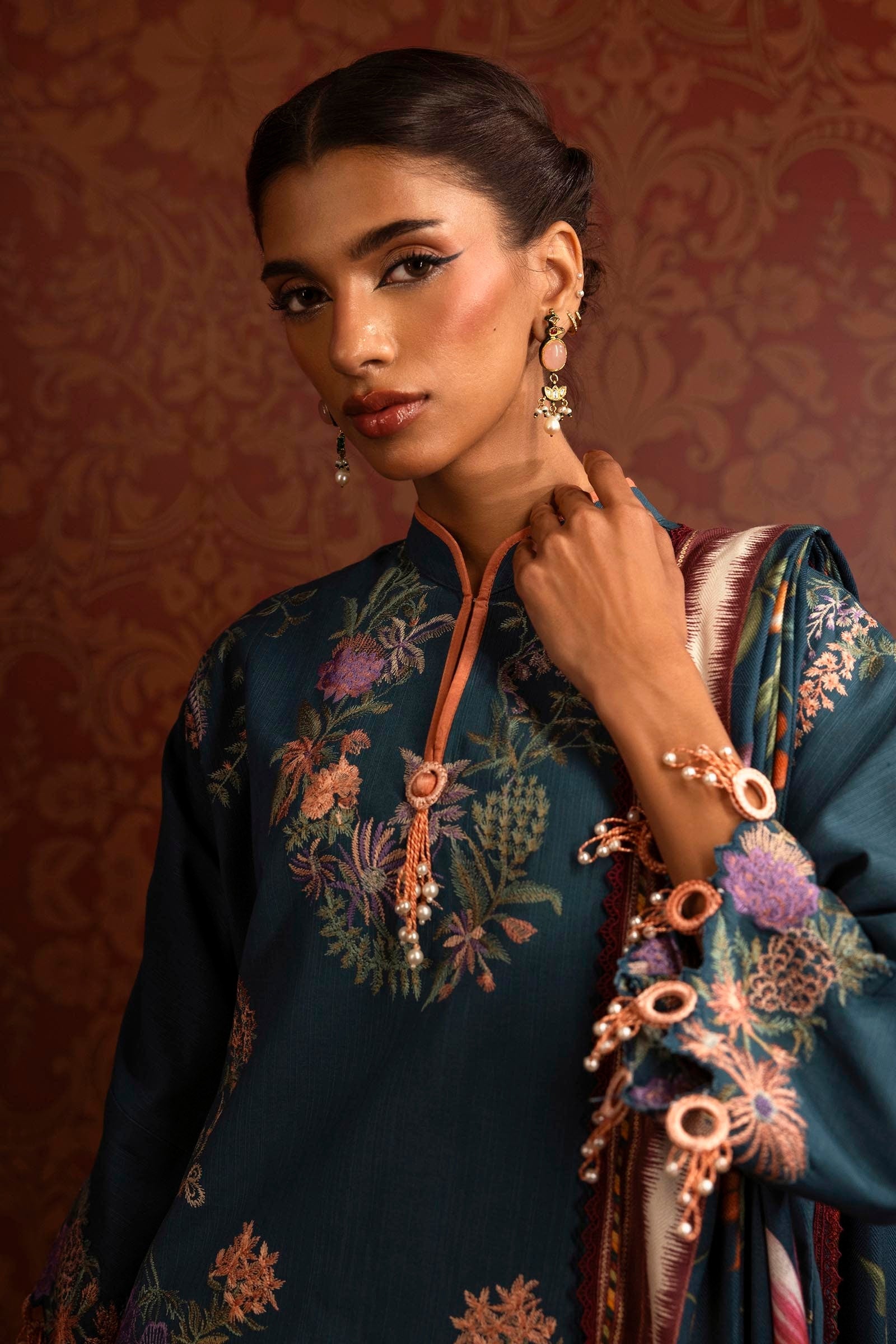 Sana Safinaz | Muzlin Winter 2024 | M243-002B-3CP by Sana Safinaz - Designer Dress - Type: Ladies Clothes - Available at Sana Yasir - 100% Original