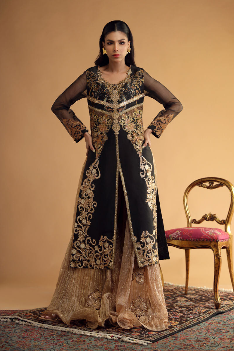 Shamaeel Ansari | Divine Couture | DC-04 by Shamaeel Ansari - Designer Dress - Type: Ladies Clothes - Available at Sana Yasir - 100% Original
