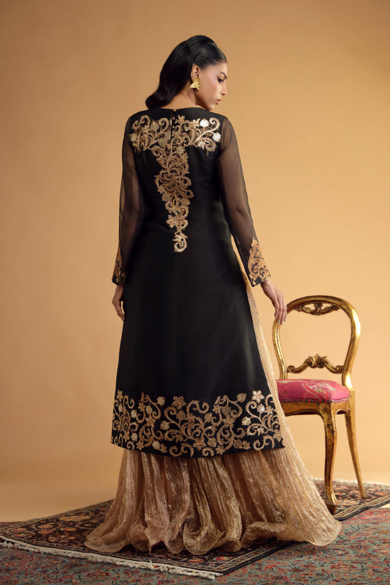 Shamaeel Ansari | Divine Couture | DC-04 by Shamaeel Ansari - Designer Dress - Type: Ladies Clothes - Available at Sana Yasir - 100% Original
