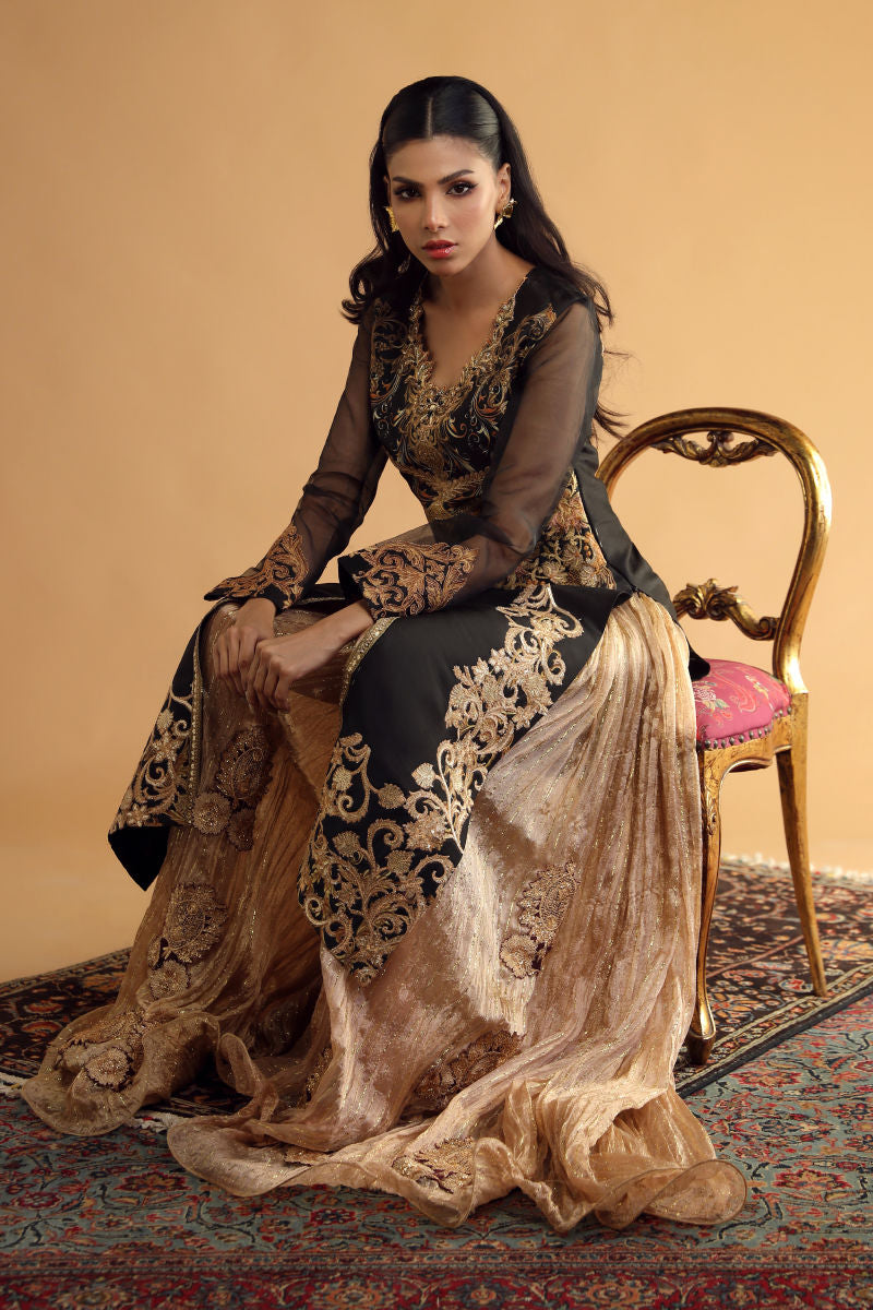 Shamaeel Ansari | Divine Couture | DC-04 by Shamaeel Ansari - Designer Dress - Type: Ladies Clothes - Available at Sana Yasir - 100% Original