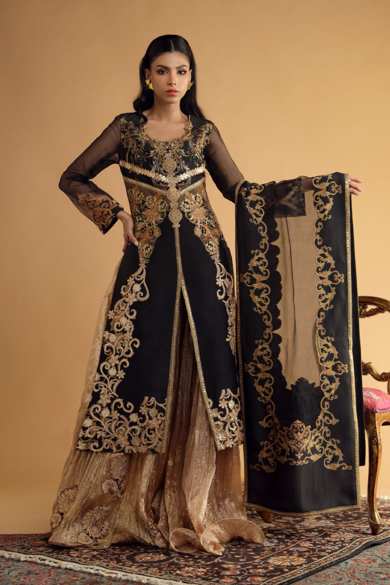 Shamaeel Ansari | Divine Couture | DC-04 by Shamaeel Ansari - Designer Dress - Type: Ladies Clothes - Available at Sana Yasir - 100% Original
