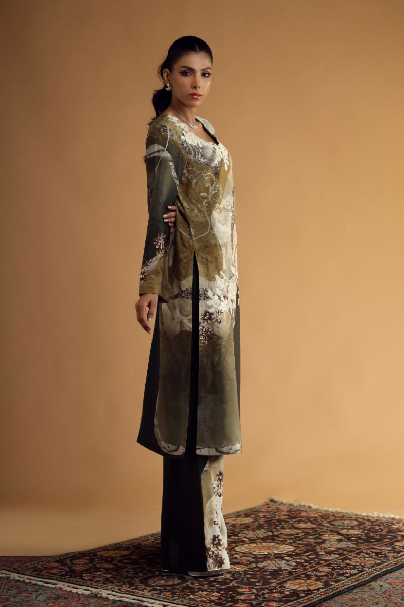 Shamaeel Ansari | Divine Couture | DC-08 by Shamaeel Ansari - Designer Dress - Type: Ladies Clothes - Available at Sana Yasir - 100% Original