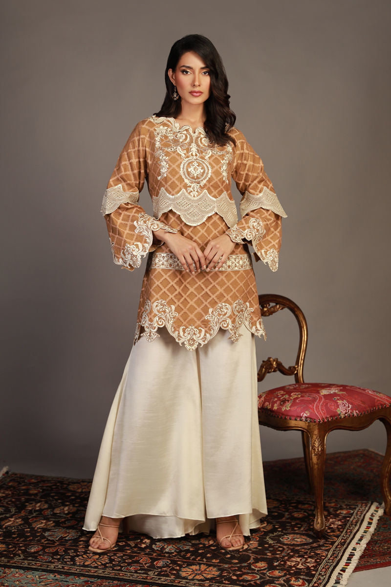 Shamaeel Ansari | Royal Vogue Formals | RV-01 by Shamaeel Ansari - Designer Dress - Type: Formal - Available at Sana Yasir - 100% Original