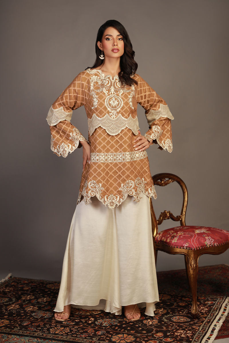 Shamaeel Ansari | Royal Vogue Formals | RV-01 by Shamaeel Ansari - Designer Dress - Type: Formal - Available at Sana Yasir - 100% Original