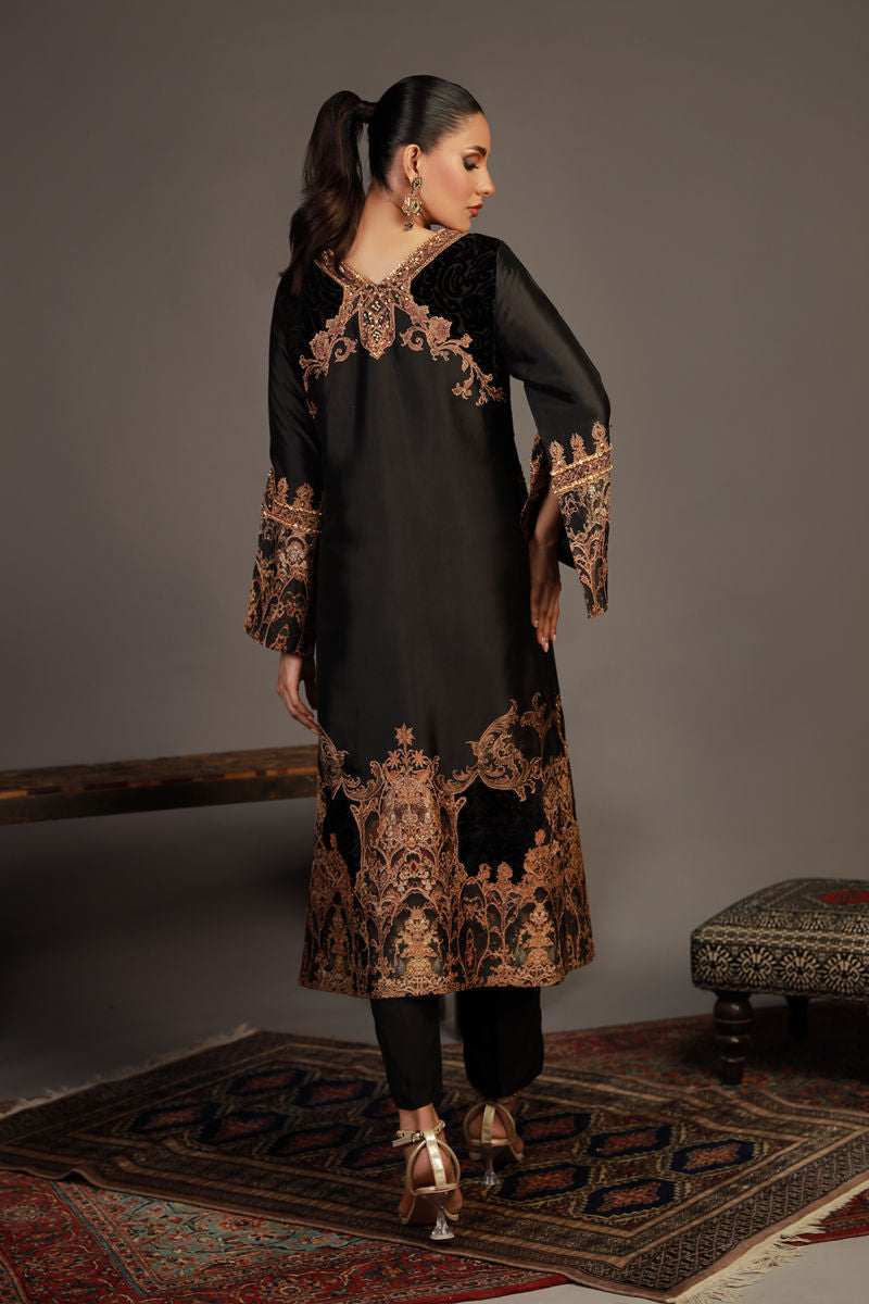 Shamaeel Ansari | Royal Vogue Formals | RV-03 by Shamaeel Ansari - Designer Dress - Type: Formal - Available at Sana Yasir - 100% Original
