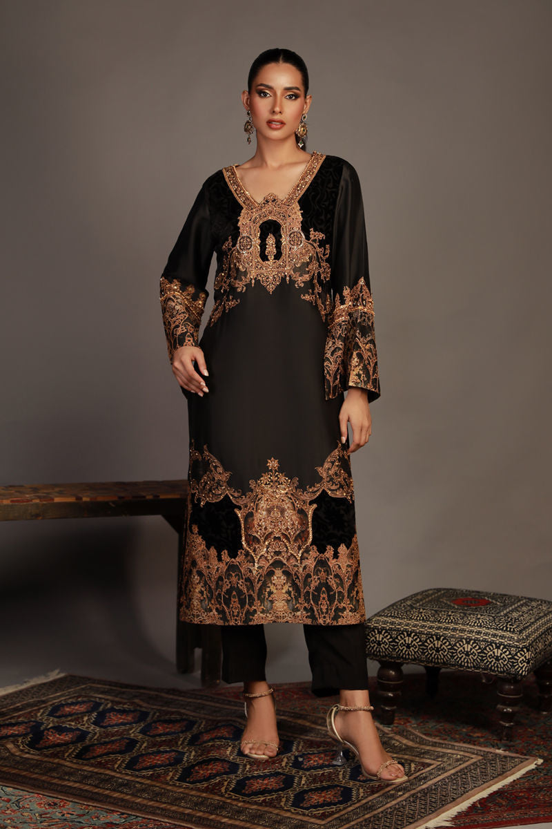 Shamaeel Ansari | Royal Vogue Formals | RV-03 by Shamaeel Ansari - Designer Dress - Type: Formal - Available at Sana Yasir - 100% Original