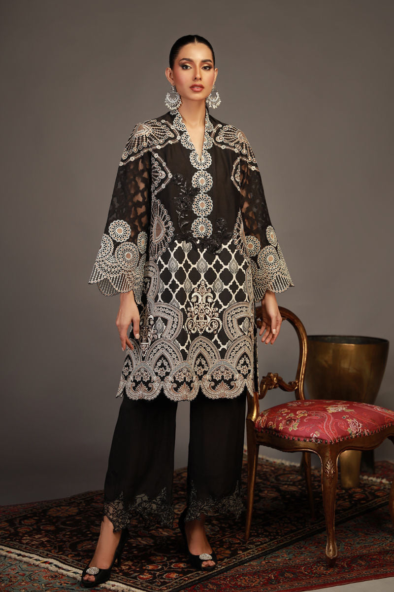 Shamaeel Ansari | Royal Vogue Formals | RV-05 by Shamaeel Ansari - Designer Dress - Type: Formal - Available at Sana Yasir - 100% Original