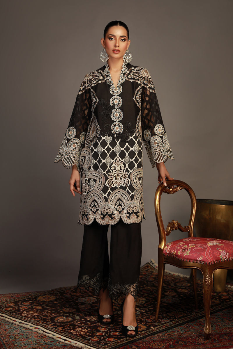 Shamaeel Ansari | Royal Vogue Formals | RV-05 by Shamaeel Ansari - Designer Dress - Type: Formal - Available at Sana Yasir - 100% Original