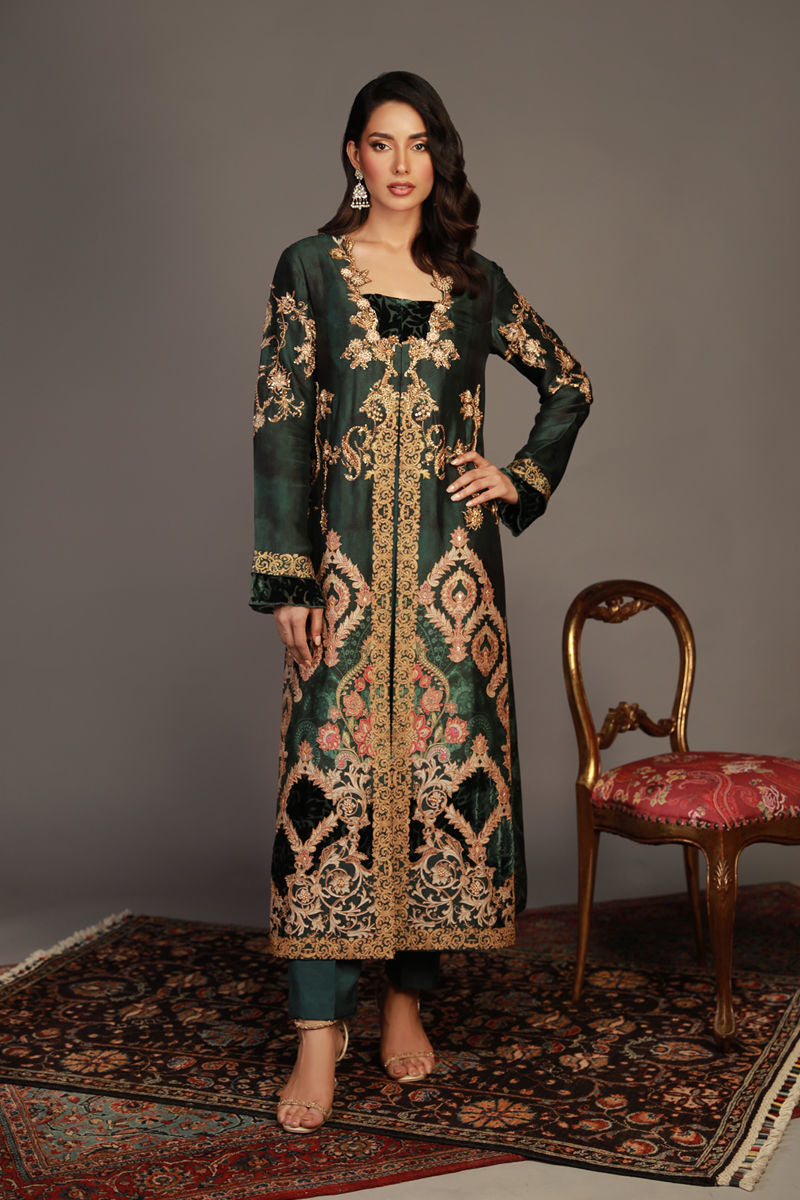 Shamaeel Ansari | Royal Vogue Formals | RV-09 by Shamaeel Ansari - Designer Dress - Type: Formal - Available at Sana Yasir - 100% Original