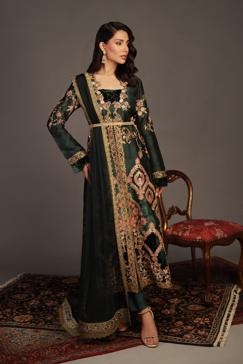 Shamaeel Ansari | Royal Vogue Formals | RV-09 by Shamaeel Ansari - Designer Dress - Type: Formal - Available at Sana Yasir - 100% Original