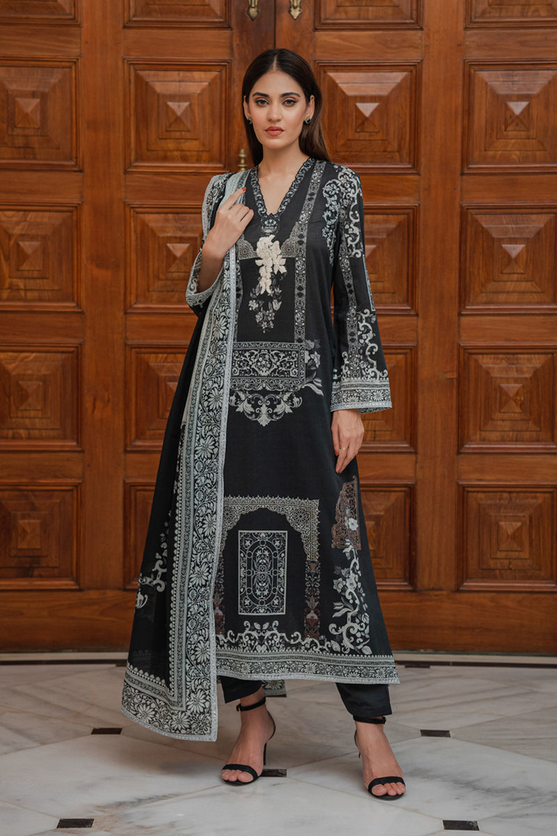 Shamaeel Ansari | Subtle Elegance vol 3 | LE-04 by Shamaeel Ansari - Designer Dress - Type: Luxury - Available at Sana Yasir - 100% Original