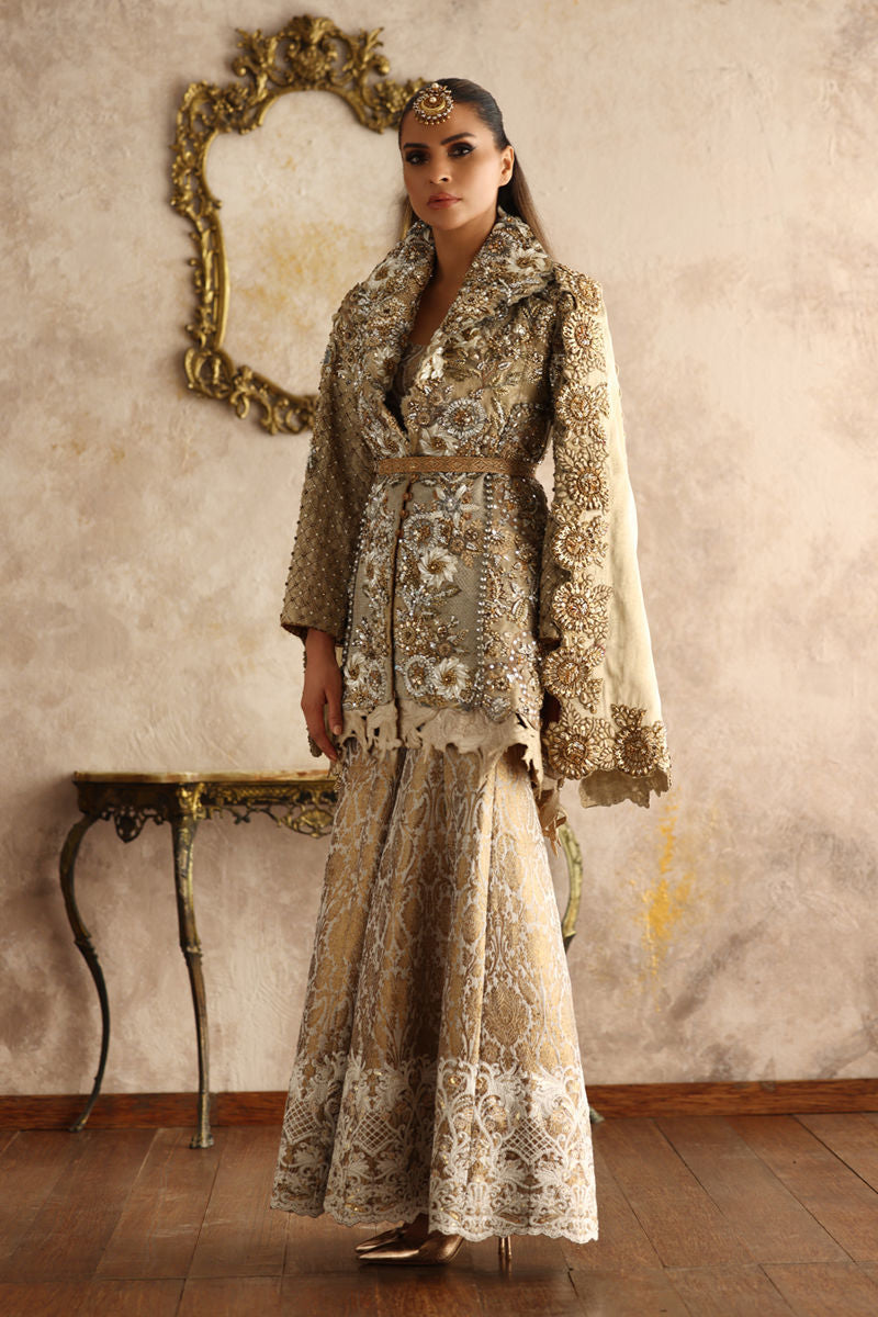 Shamaeel Ansari | Symposium of Queens | EQ-06 by Shamaeel Ansari - Designer Dress - Type: Bridal - Available at Sana Yasir - 100% Original