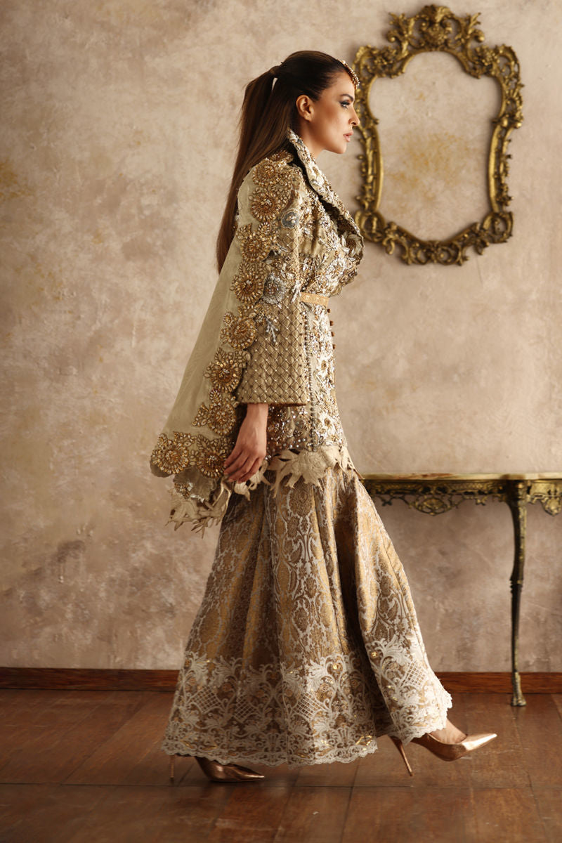 Shamaeel Ansari | Symposium of Queens | EQ-06 by Shamaeel Ansari - Designer Dress - Type: Bridal - Available at Sana Yasir - 100% Original