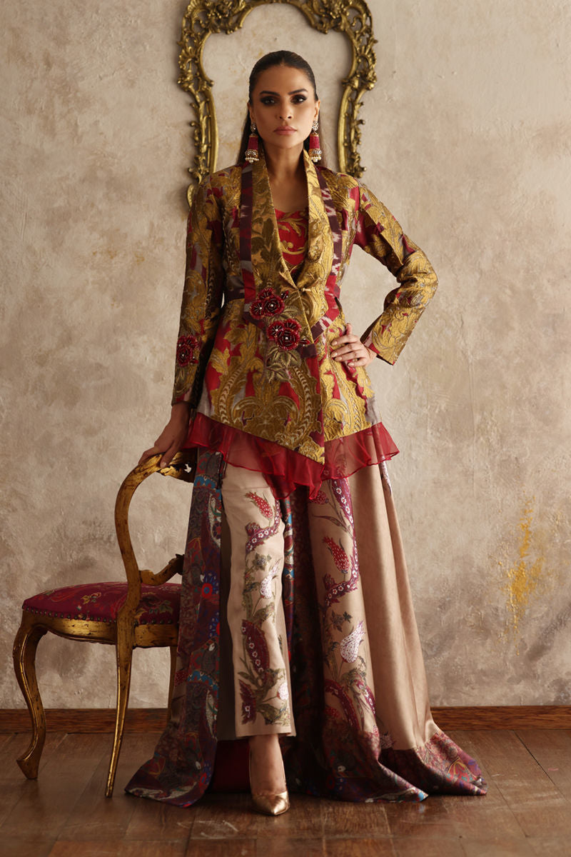 Shamaeel Ansari | Symposium of Queens | EQ-08 by Shamaeel Ansari - Designer Dress - Type: Bridal - Available at Sana Yasir - 100% Original