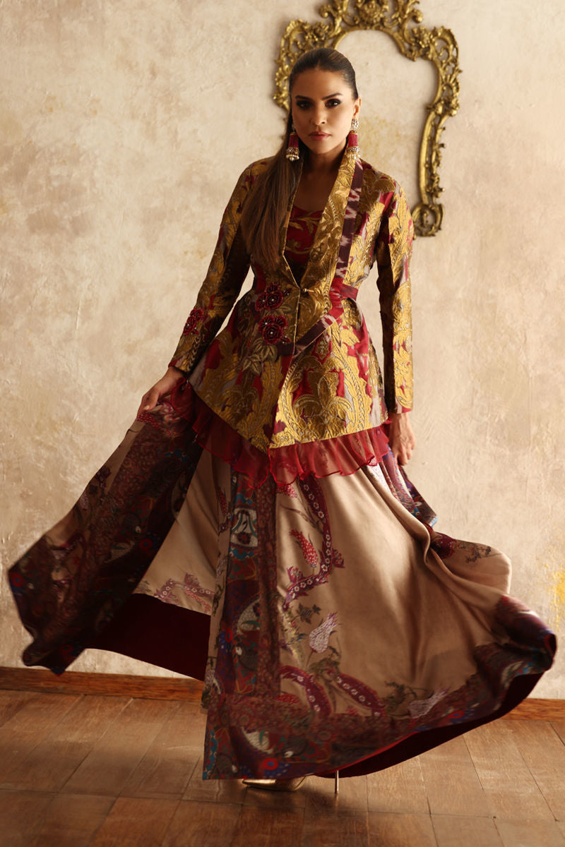 Shamaeel Ansari | Symposium of Queens | EQ-08 by Shamaeel Ansari - Designer Dress - Type: Bridal - Available at Sana Yasir - 100% Original