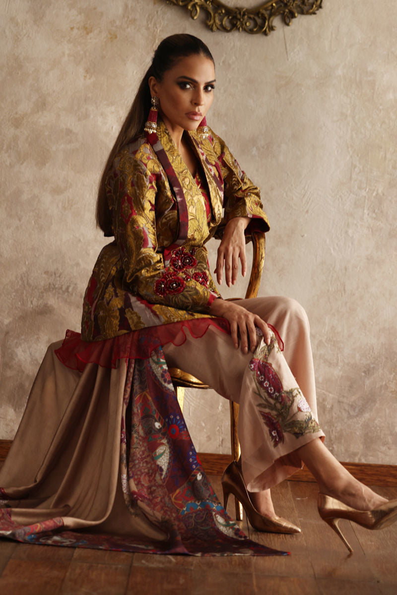 Shamaeel Ansari | Symposium of Queens | EQ-08 by Shamaeel Ansari - Designer Dress - Type: Bridal - Available at Sana Yasir - 100% Original