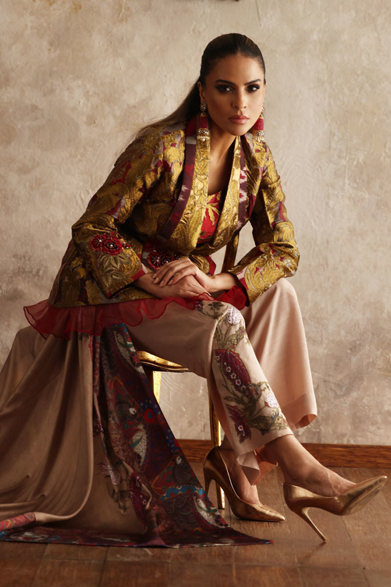 Shamaeel Ansari | Symposium of Queens | EQ-08 by Shamaeel Ansari - Designer Dress - Type: Bridal - Available at Sana Yasir - 100% Original