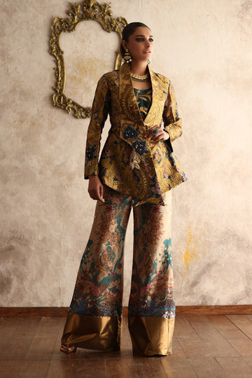 Shamaeel Ansari | Symposium of Queens | EQ-09 by Shamaeel Ansari - Designer Dress - Type: Bridal - Available at Sana Yasir - 100% Original