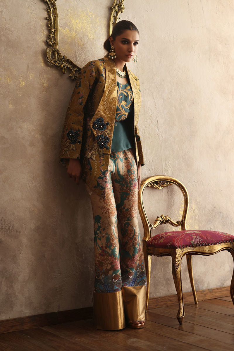 Shamaeel Ansari | Symposium of Queens | EQ-09 by Shamaeel Ansari - Designer Dress - Type: Bridal - Available at Sana Yasir - 100% Original