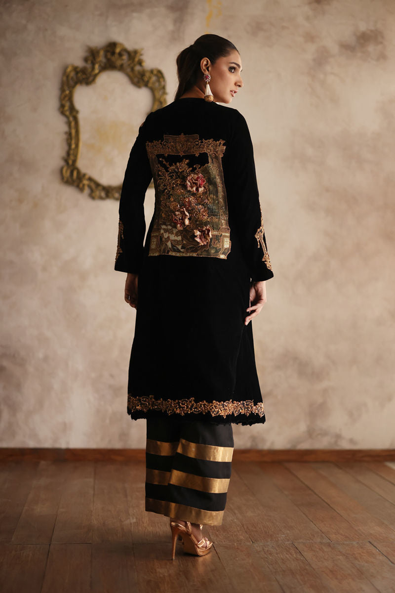 Shamaeel Ansari | Symposium of Queens | EQ-13 by Shamaeel Ansari - Designer Dress - Type: Bridal - Available at Sana Yasir - 100% Original