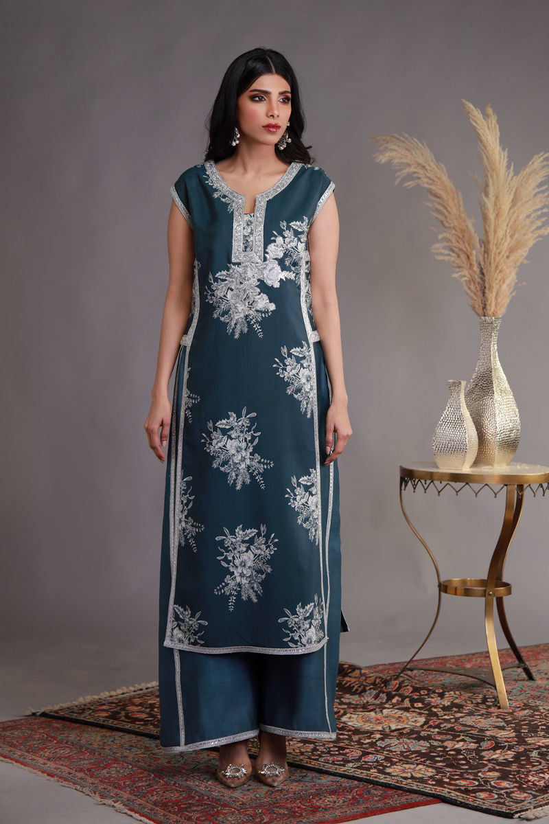Shamaeel Ansari | Winter Festive 25 | WFE-05 by Shamaeel Ansari - Designer Dress - Type: Ladies Clothes - Available at Sana Yasir - 100% Original