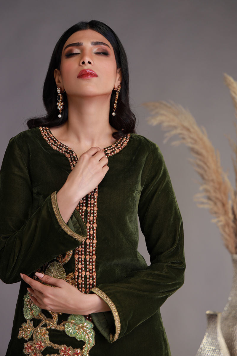 Shamaeel Ansari | Winter Festive 25 | WFE-08 by Shamaeel Ansari - Designer Dress - Type: Ladies Clothes - Available at Sana Yasir - 100% Original